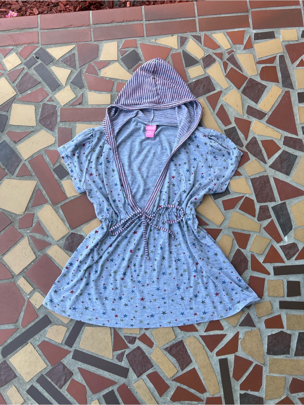 Angels Hooded Short Sleeve Babydoll Star-Print Top